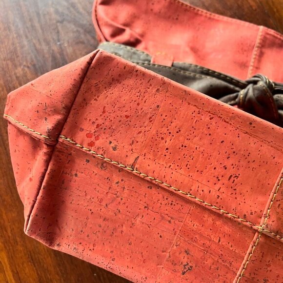 Artelusa Coral & Brown Cork Shoulder‎ Bag With Bow Detail - Picture 2 of 9